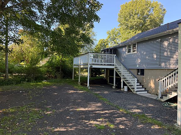 2nd image of 193 Thayer Rd #B