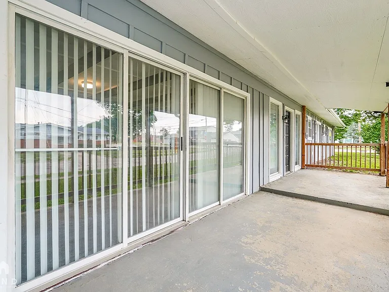 10 Oakwood Dr — Photo 12