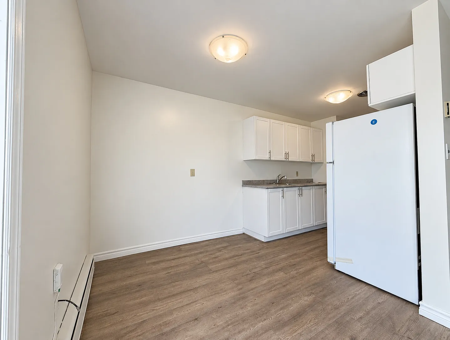 1100 Wellington St — Photo 4