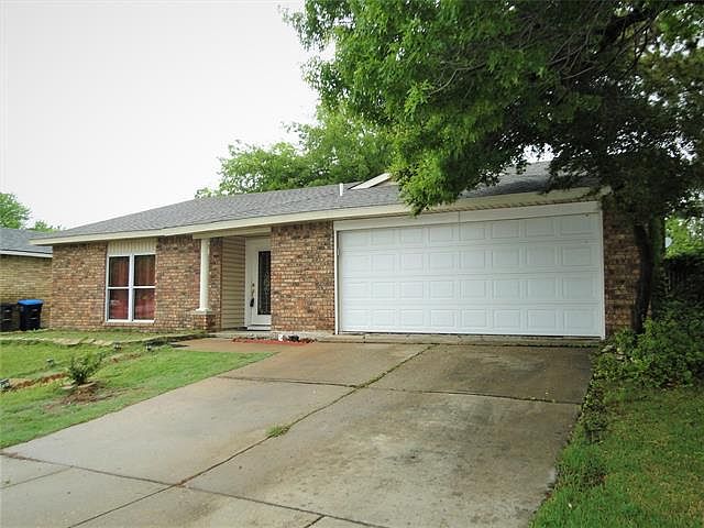 1st image of 4117 Longstraw Dr