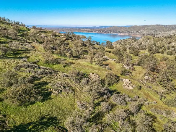 1 Sky Harbour Rd, Friant, CA 93626