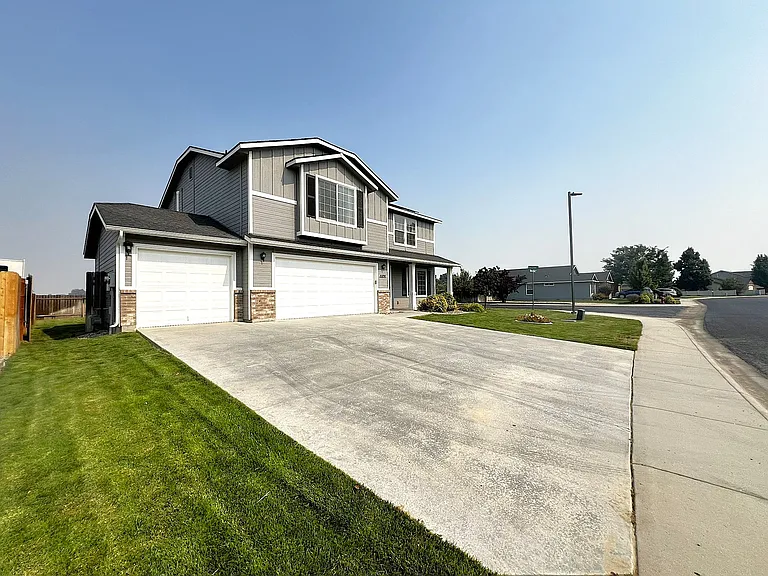 15876 Boulder Ridge Way — Photo 3