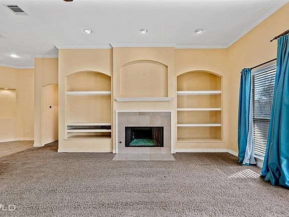 3rd image of 122 Pebble Beach Dr