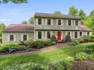 27 Colonial Ridge Dr, Gaylordsville, CT 06755