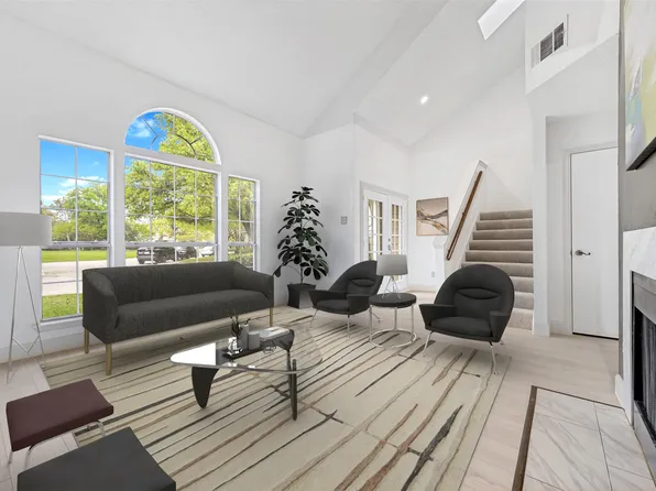 815 Ventura Park, Irving, TX 75061