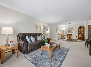 35 Nathan Ln N APT 303, Plymouth, MN 55441