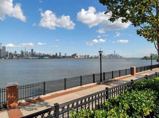 250 Henley Pl UNIT 305, Weehawken, NJ 07086