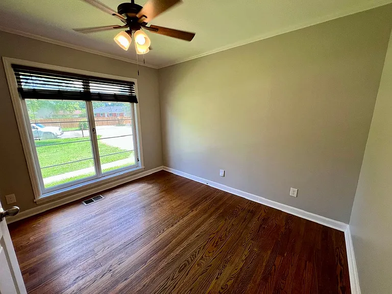 807 Peachtree St — Photo 10