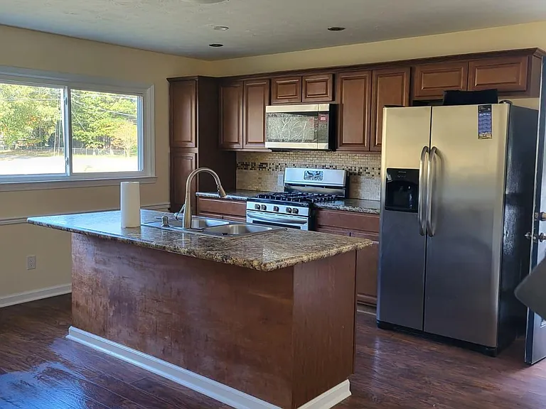 1829 Brandy Dr SE — Photo 3