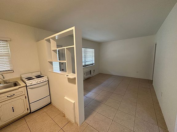 3rd image of 530 N 20th Ave #5