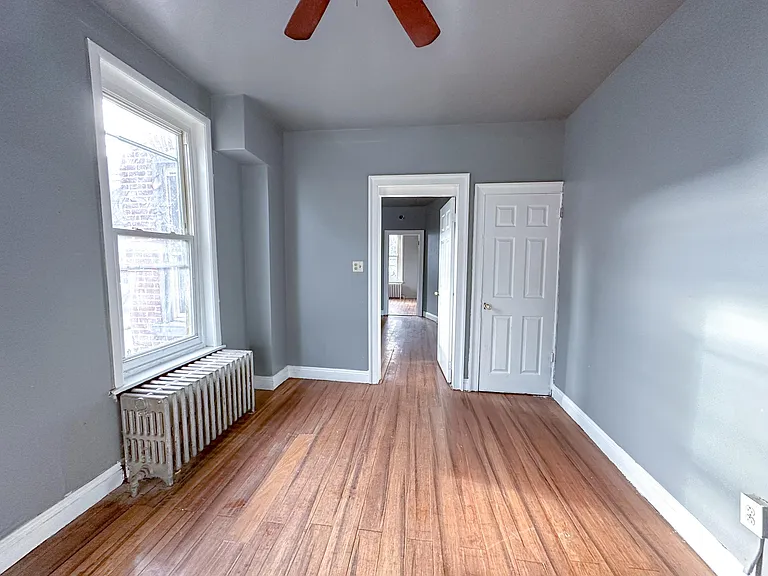 626 W Liberty St #1 — Photo 10