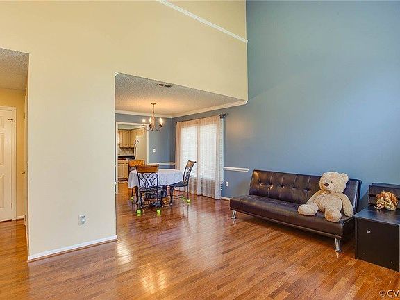 5th image of 2204 Providence Ct