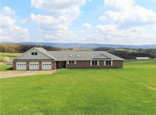 154 Fairview Ln, Derry, PA 15627