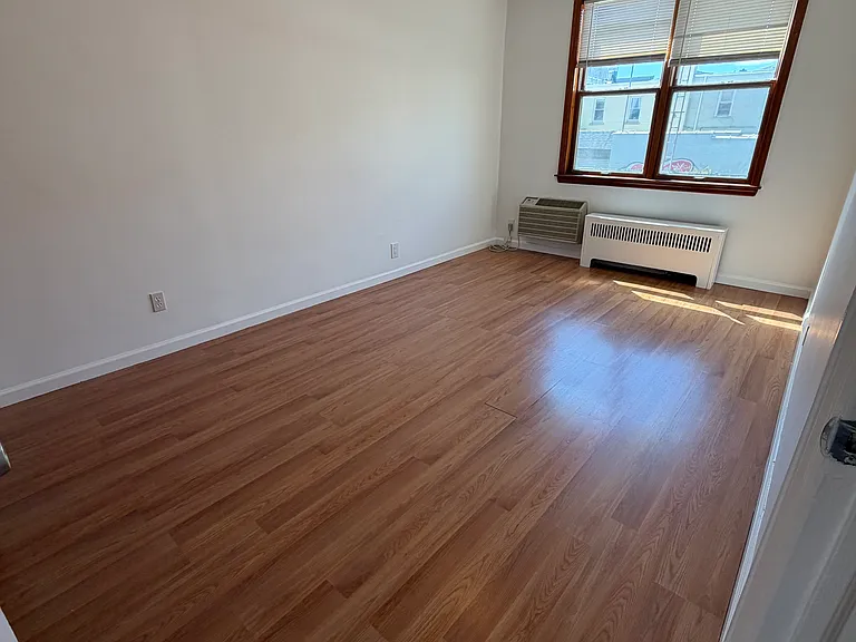 28-12 45th St #2 — Photo 5