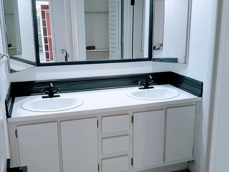 1713 Park Meadows Dr #4 — Photo 12