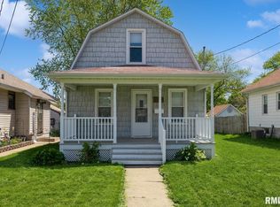 1920 32nd St, Moline, IL 61265