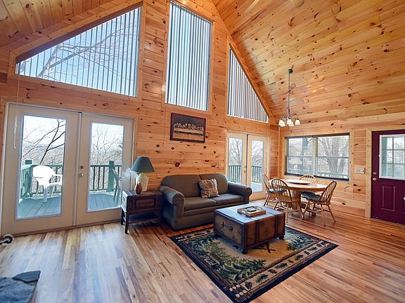 4th image of 596 Country Mountain Ridge Dr