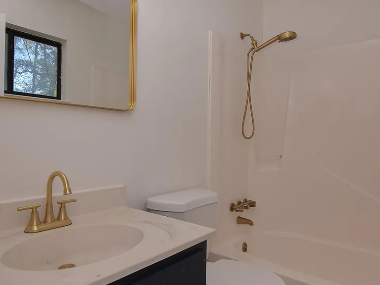 206 Tram Blvd — Photo 7