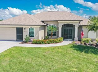 809 Rotonda Cir, Rotonda West, FL 33947