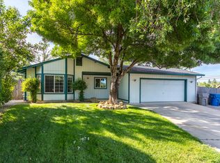 1725 Almaden Dr, Redding, CA 96001