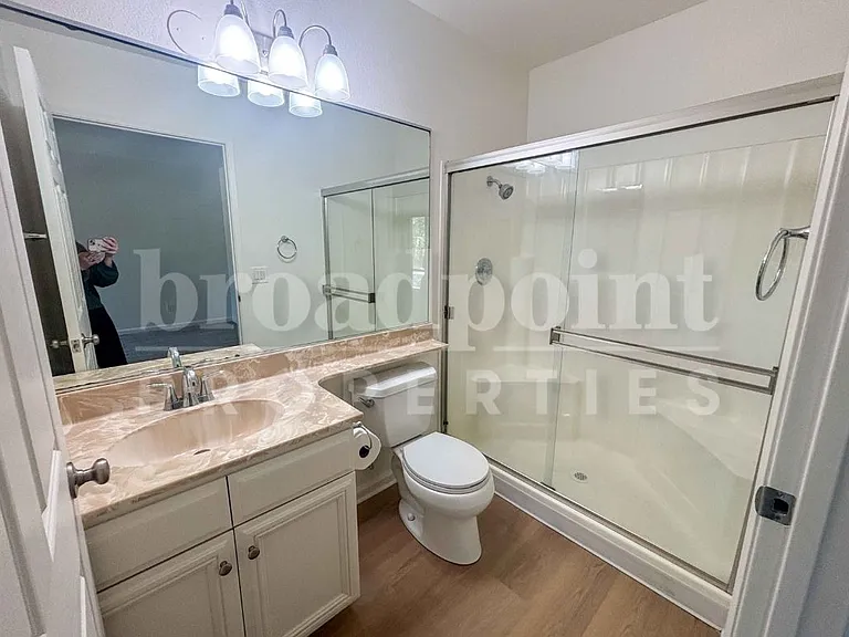 2536 White Oak Pl #2 — Photo 12