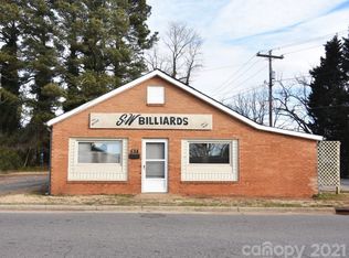 134 E 11th St, Newton, NC 28658