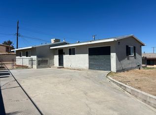 933 E Elizabeth St, Barstow, CA 92311