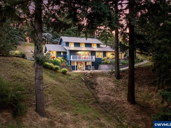 4932 Madrona Heights Dr NE, Silverton, OR 97381