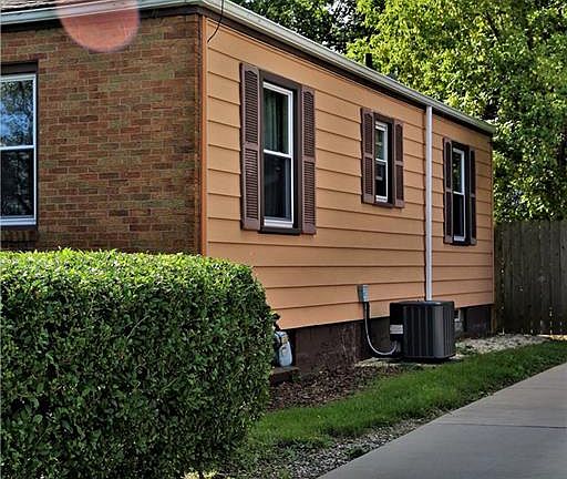 3rd image of 2551 Jerauld Ave