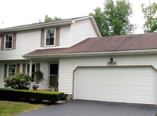 609 Wendemere Dr, Hubbard, OH