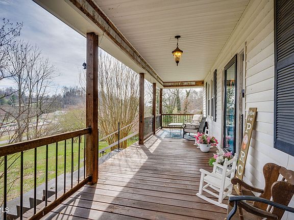 4th image of 156 Blanton Dr