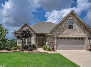 186 Majestic Cir, Maumelle, AR 72113