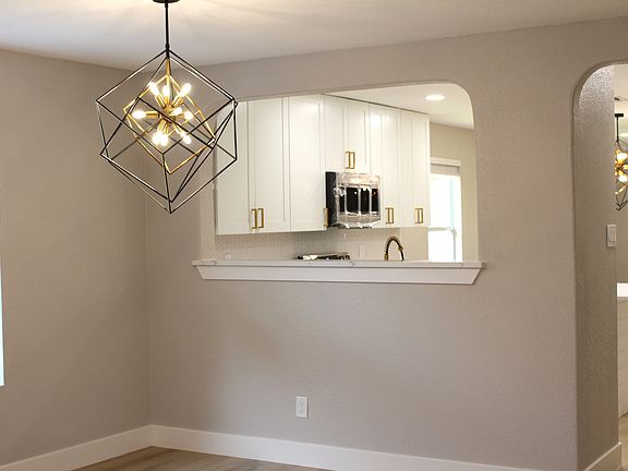 5th image of 25623 Lost Creek Way