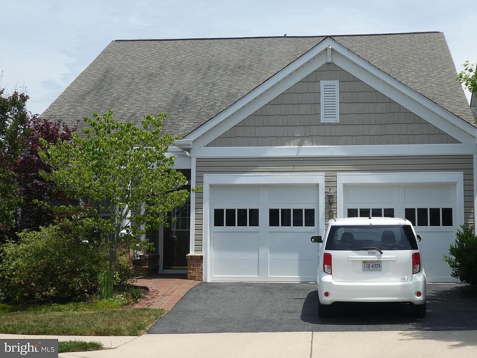 1st image of 8919 Periwinkle Blue Ct
