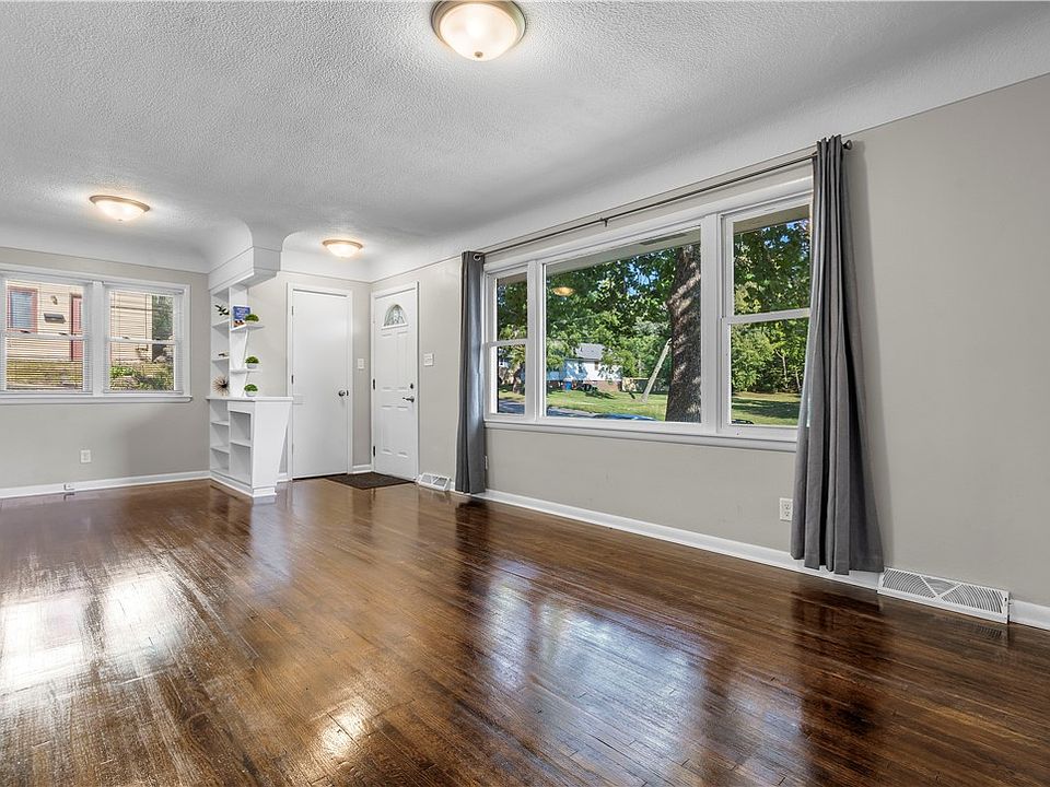 226 Park Ave, Des Moines, IA 50315 Zillow