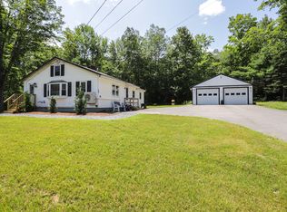 1384 Hudson Rd, Glenburn, ME 04401