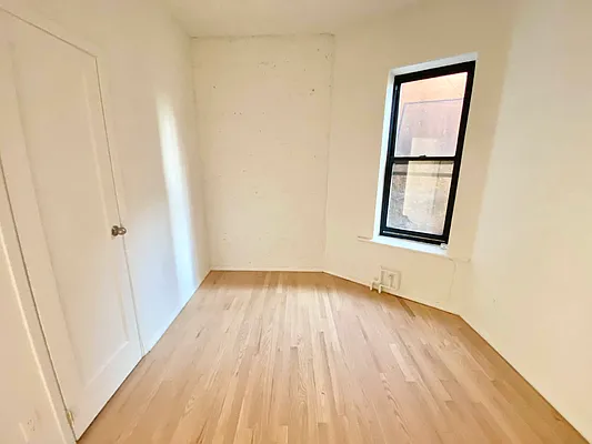 Rented by J PRESTON AND ASSOCIATES INC | media 12