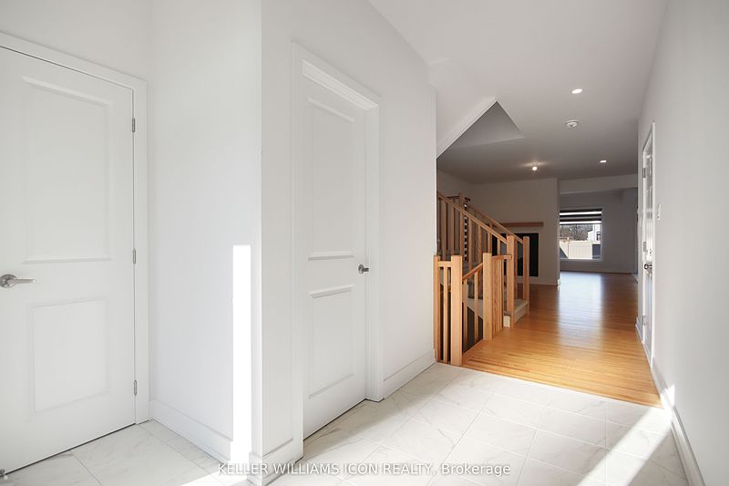 Ottawa House for rent - 4 Bedrooms — photo 2