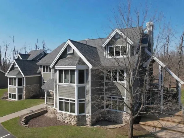 4248 Fazio Dr #8D, Gaylord, MI 49735