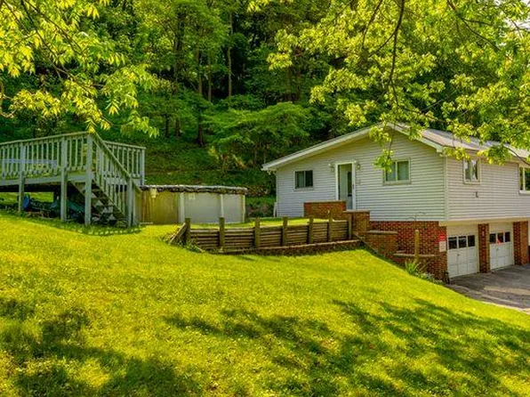 1208 Hildreth ave., Wheeling, WV 26003