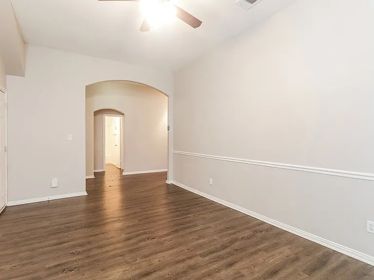9308 Cynthia Ct — Photo 12