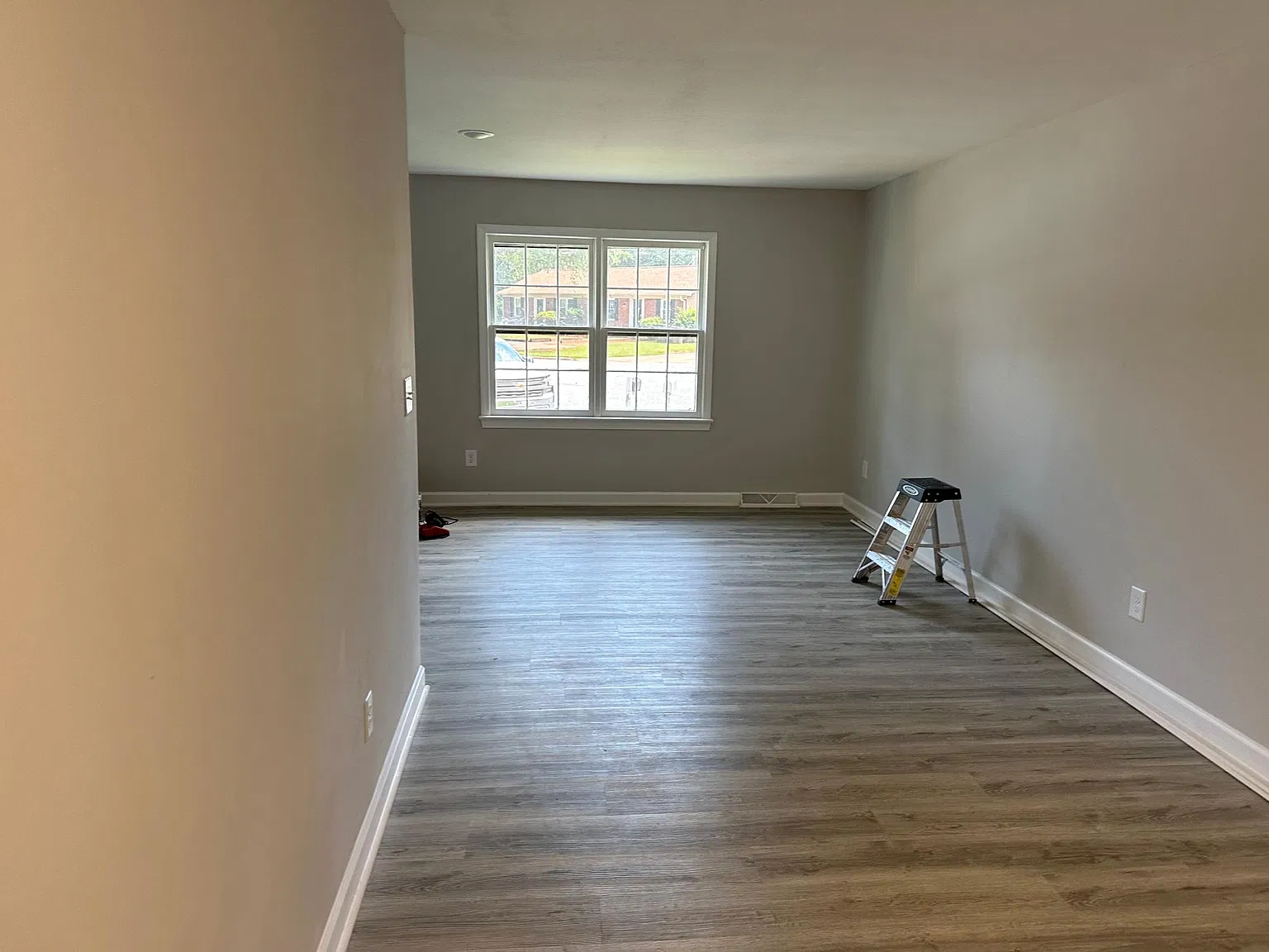 2 bed, 900 sqft, $1,155 — Photo 2