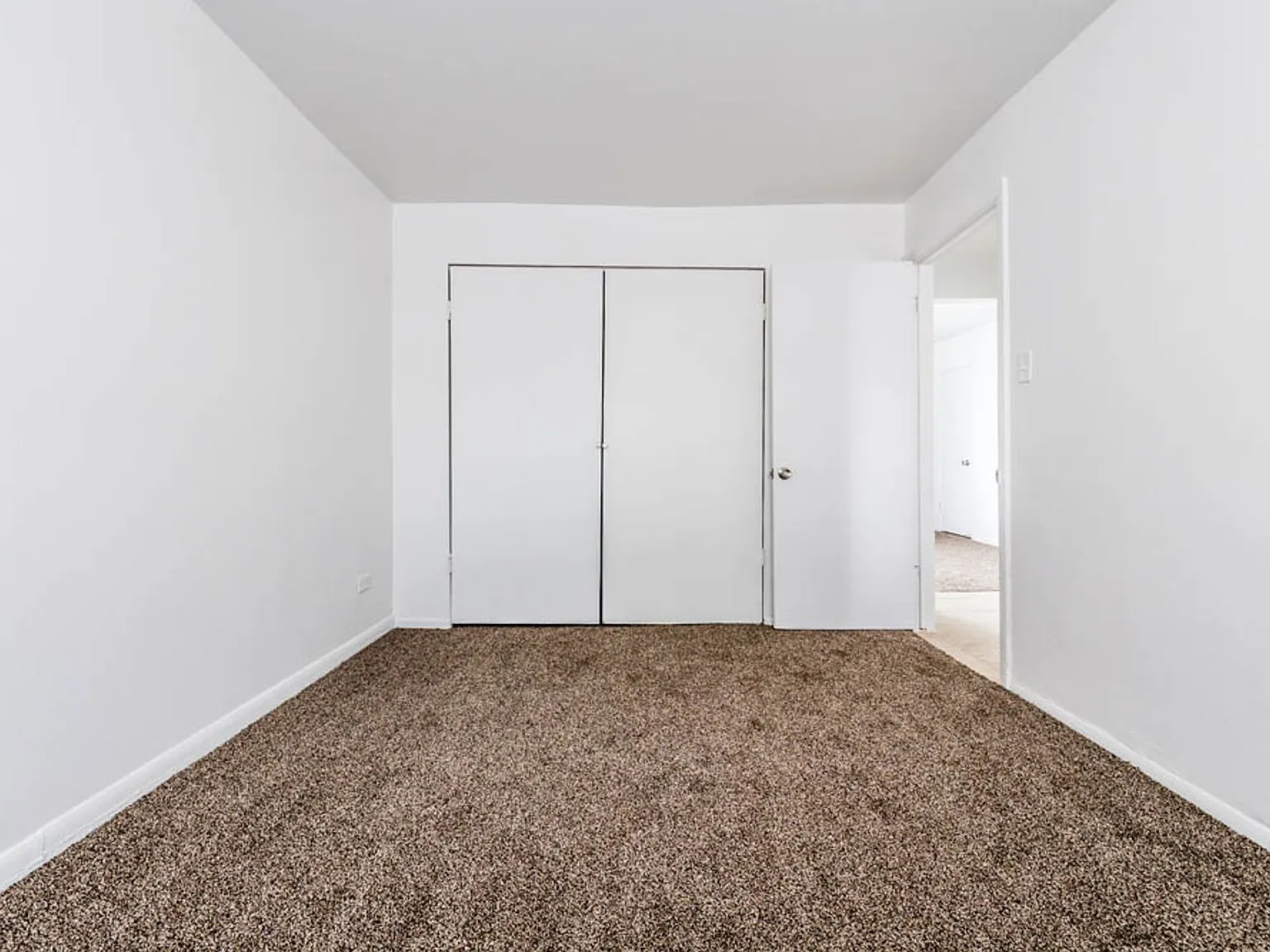 8901 S Cottage Grove Ave — Photo 4