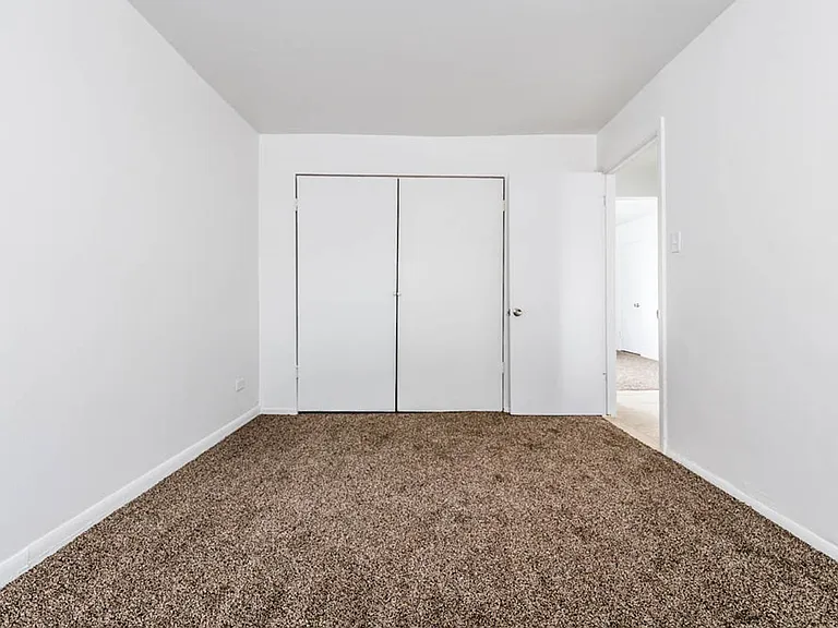 8901 S Cottage Grove Ave — Photo 4
