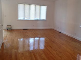 43-60 159th St #1, Flushing, NY 11358