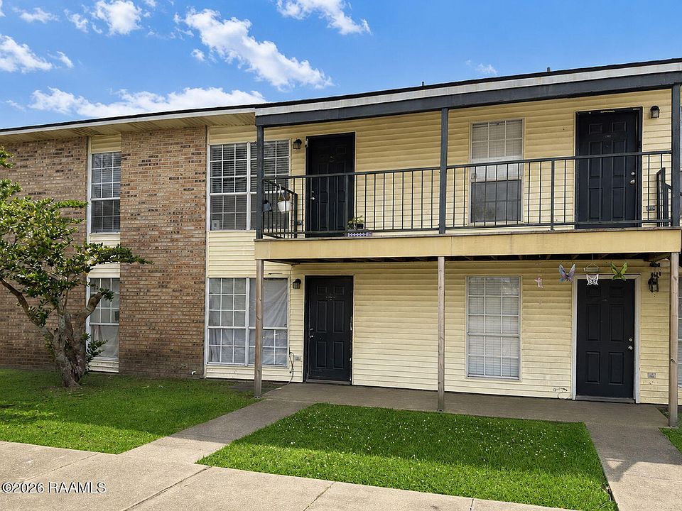 1st image of 610 Pillette Rd APT 194