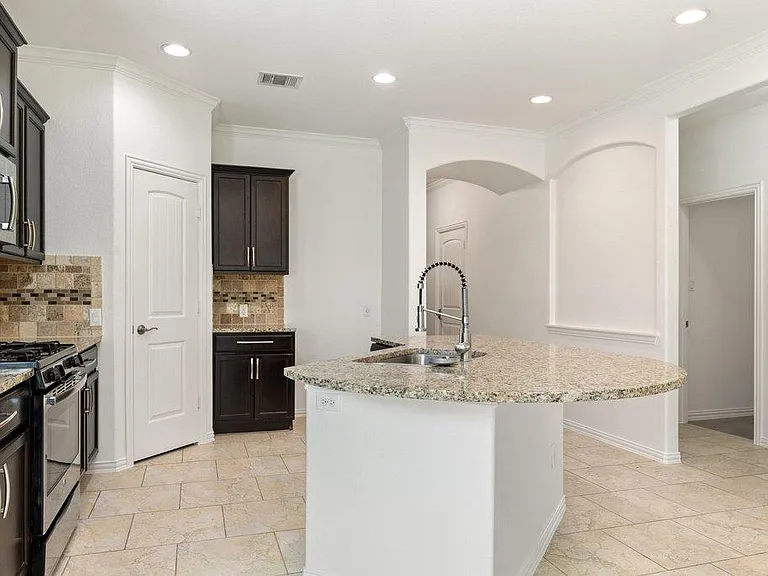 370 Vermilion Marble Trl — Photo 13