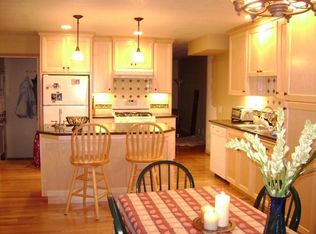 8846 NE Schuyler St, Portland, OR