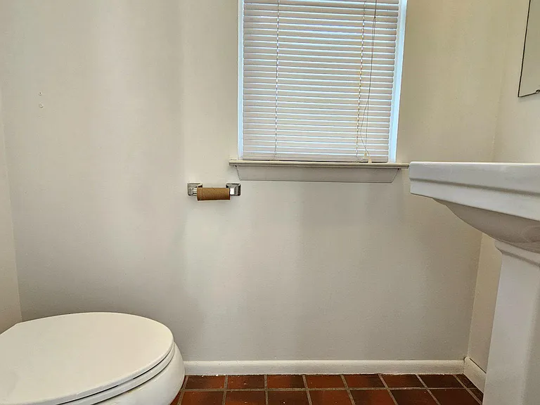 117 Hamlet Dr — Photo 9