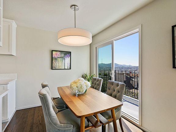 3rd image of 2121 Laguna St APT 21